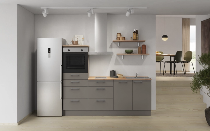 Cuisines Elite Cuisine linéaire 210 cm électroménagers inclus, planning 18 0