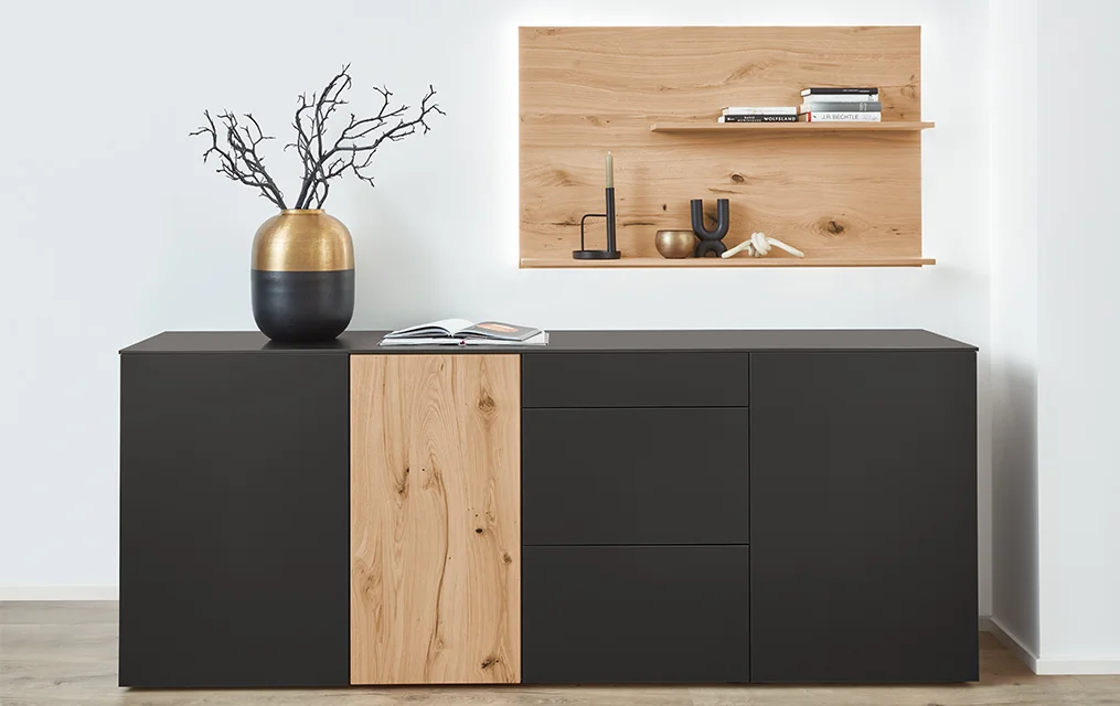 Buffet noir mat caisson XL avec façade bois et étagère murale assortie Buffet noir mat caisson XL avec façade bois et étagère murale assortie
