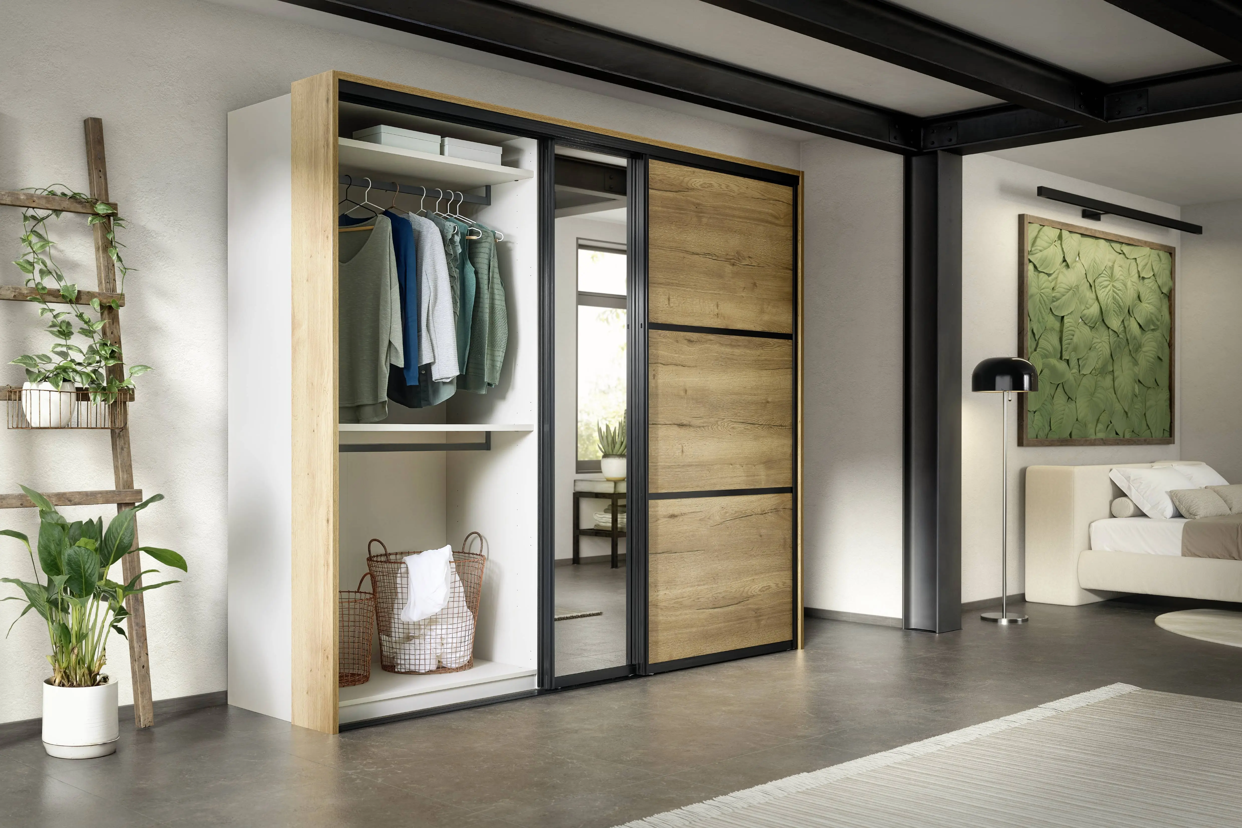 Dressing sur mesure avec porte coulissante bois et miroir, penderie et rangements intérieurs Dressing sur mesure avec porte coulissante bois et miroir, penderie et rangements intérieurs